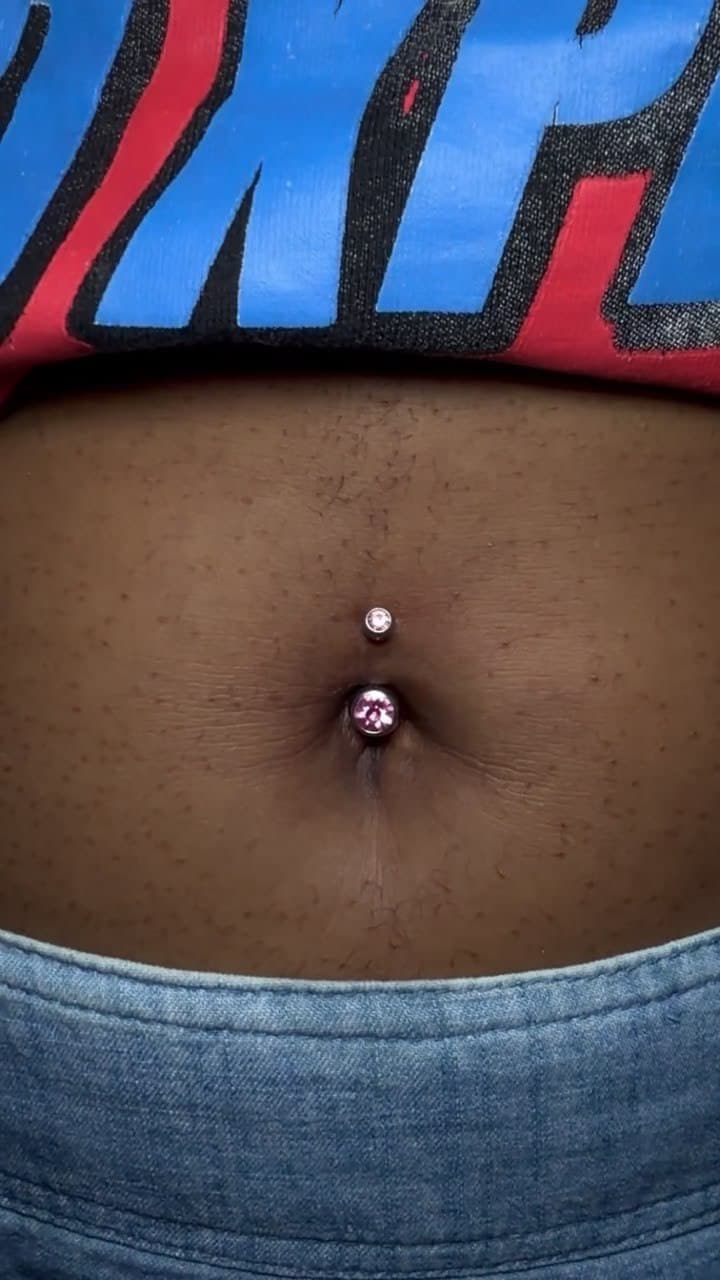 Belly piercing