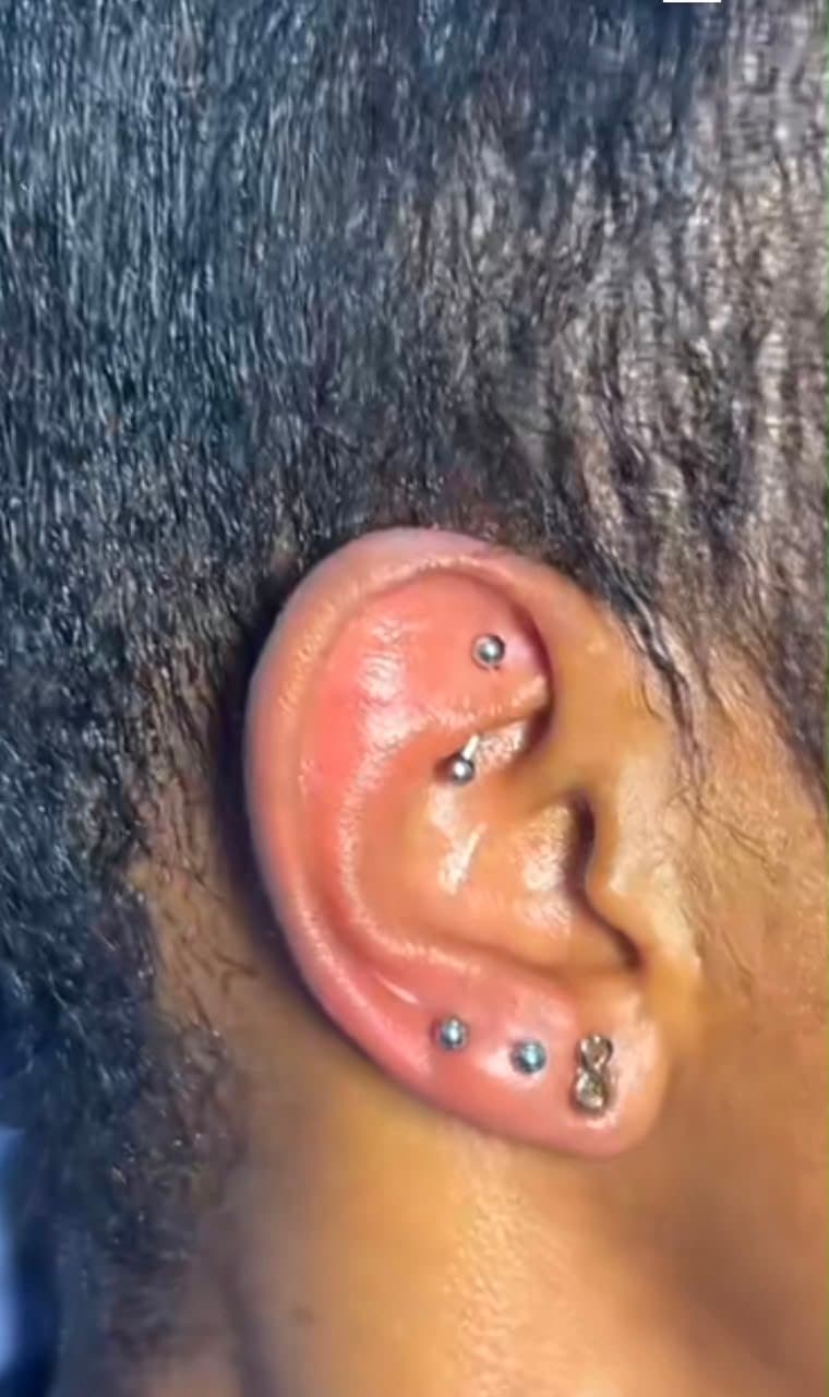 Rook & double lobe piercing