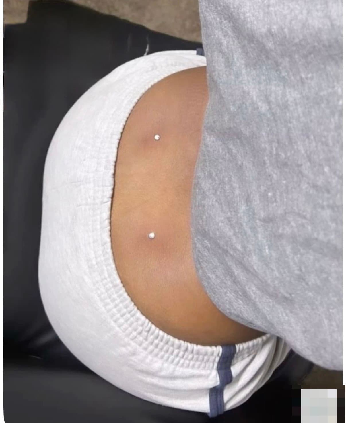 Dermal piercing